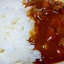 社員食堂好評メニュー！「大蒜カレー」